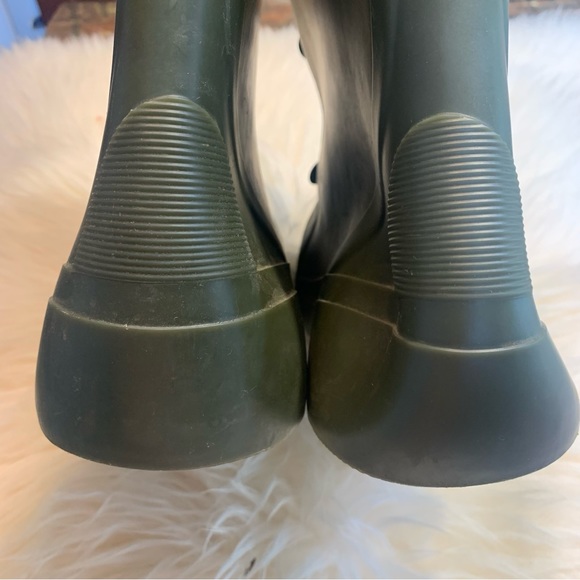 SALE!! Angle army rubber galoshes men’s 9. great for gardening or mushy areas. - Picture 9 of 10